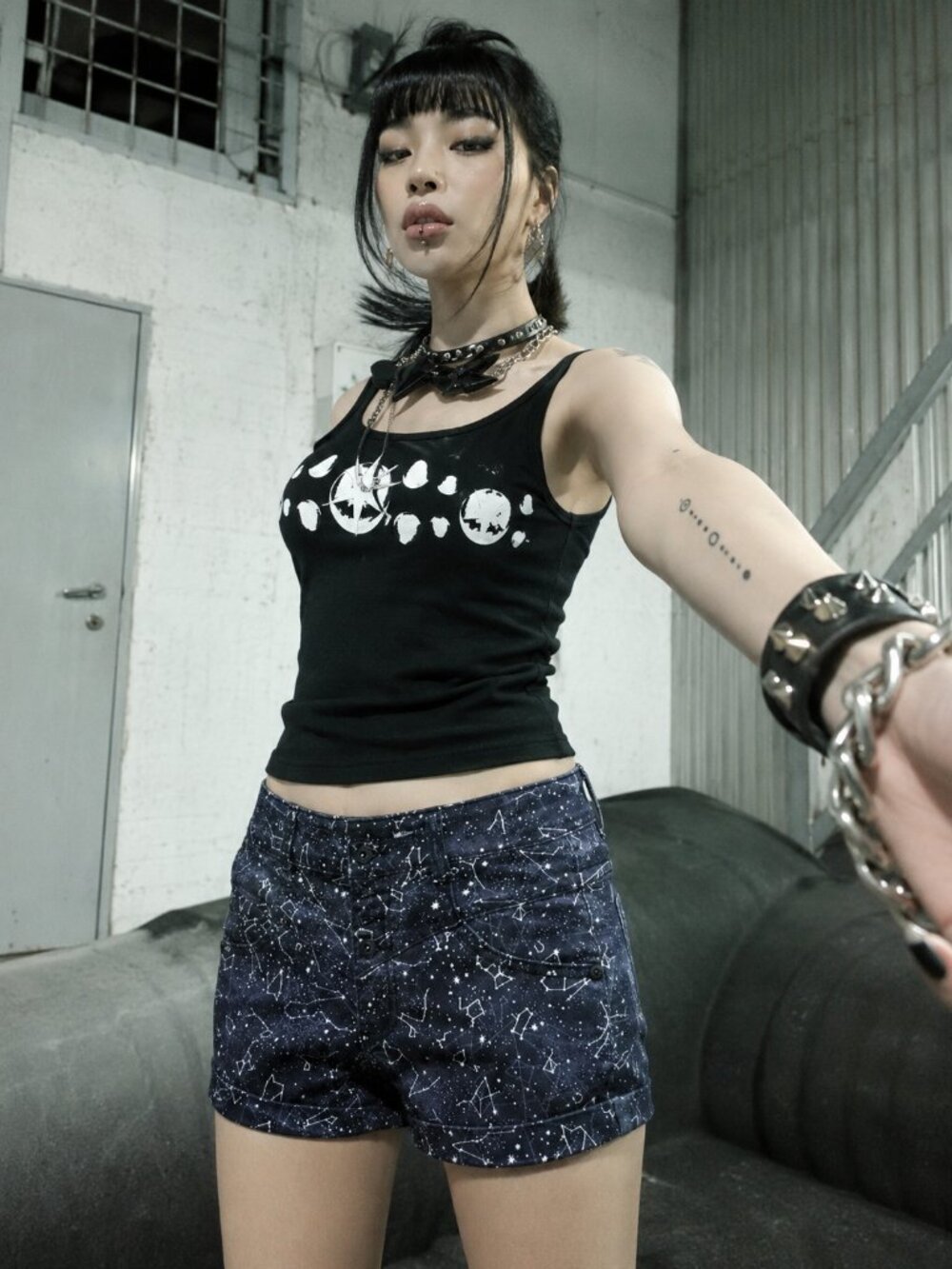 BLACK HEART HOT TOPIC Galaxy Constellation High Waist Jean Shorts 1 XS Punk Goth